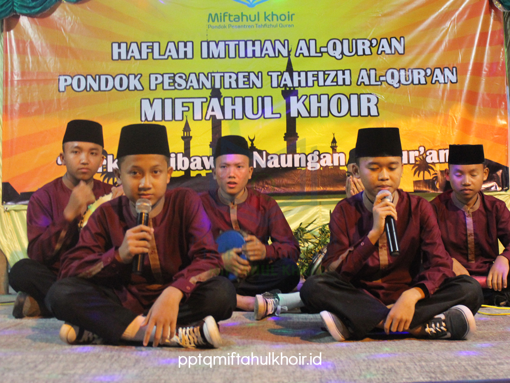 Penampilan group nasyid ikhwan